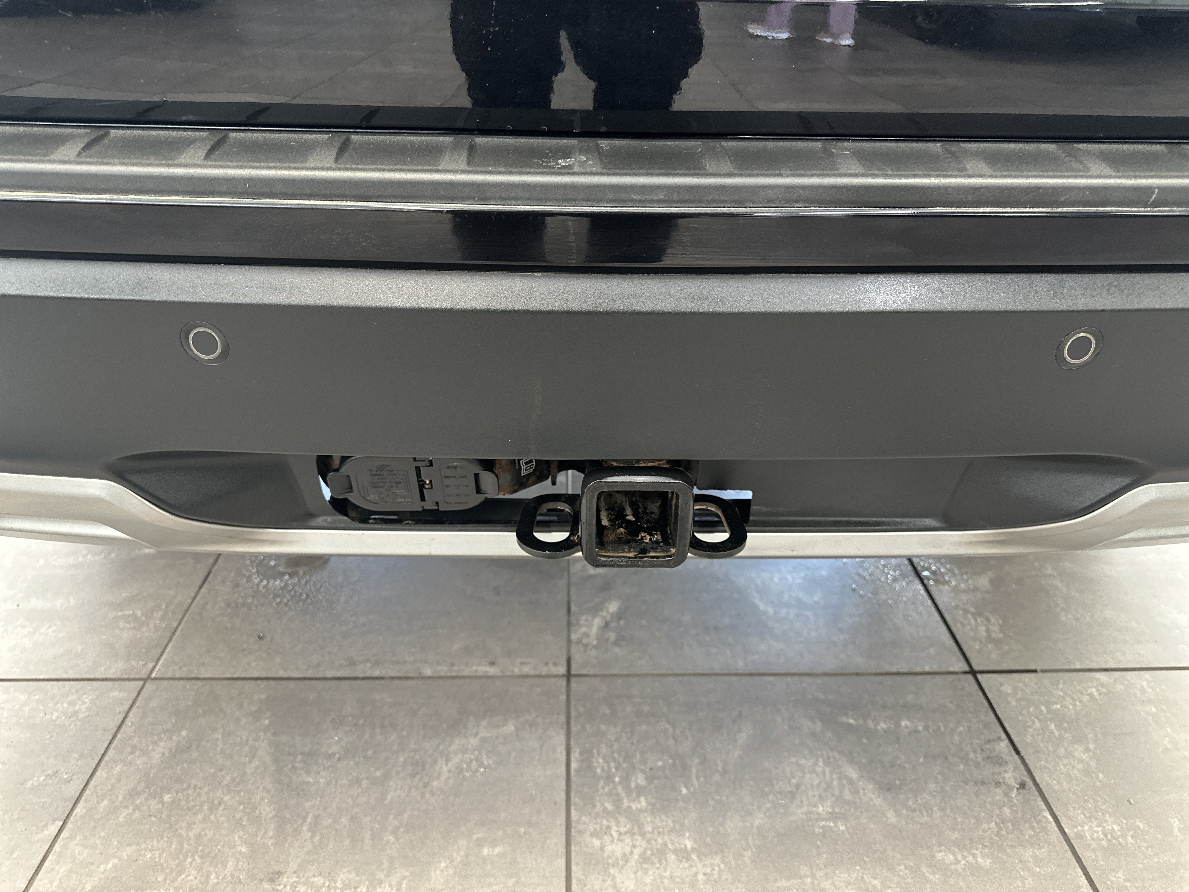 Certified 2022 Ford Explorer XLT w/ Equipment Group 202A image 18