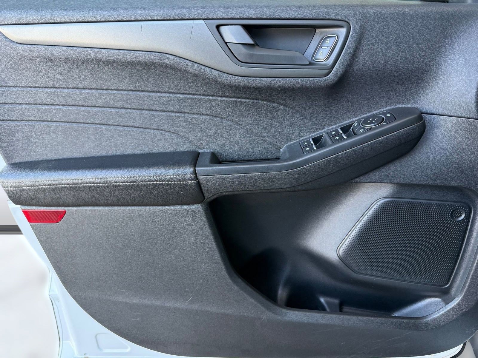 Certified 2025 Ford Escape Active FWD image 21