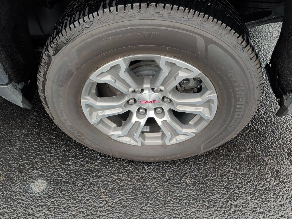 Used 2025 GMC Sierra 1500 SLT RWD image 7