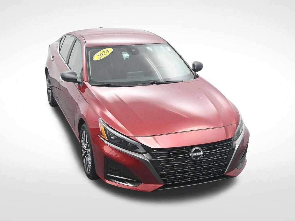Used 2024 Nissan Altima 2.5 SV FWD image 31