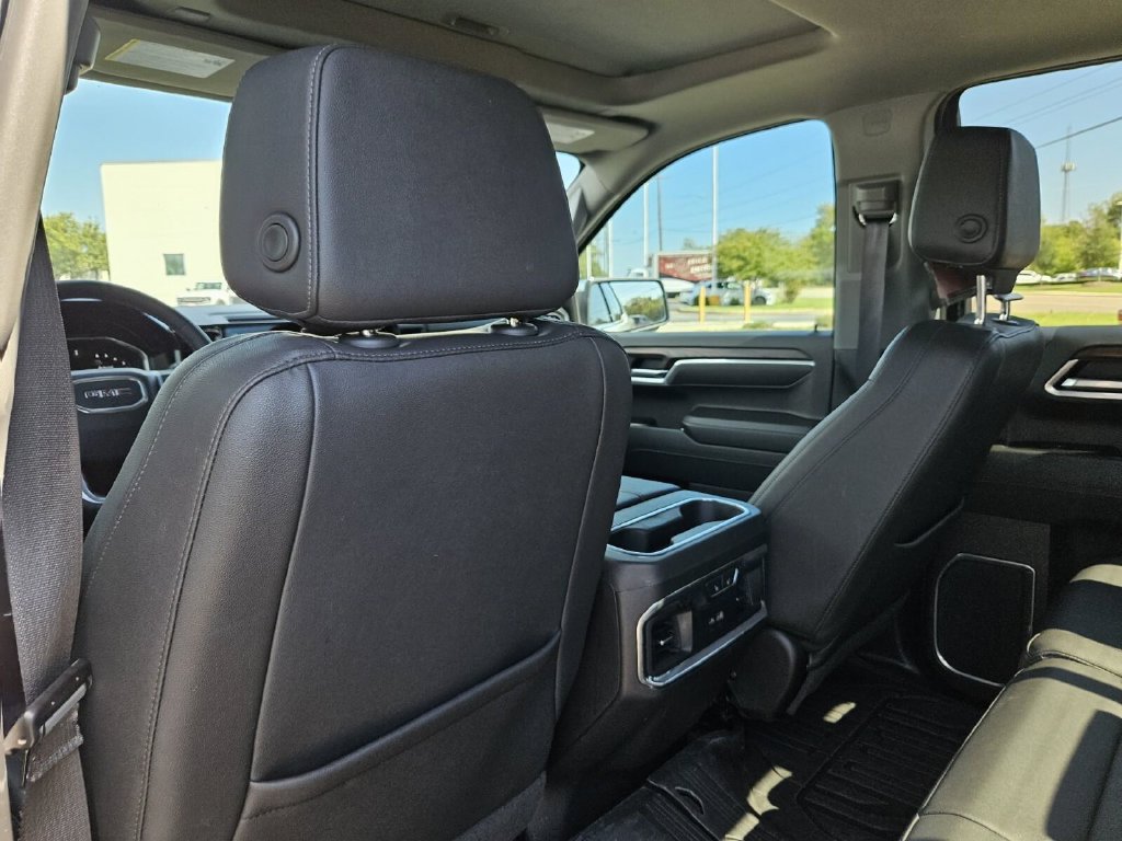 Used 2025 GMC Sierra 1500 SLT AWD/4WD image 26