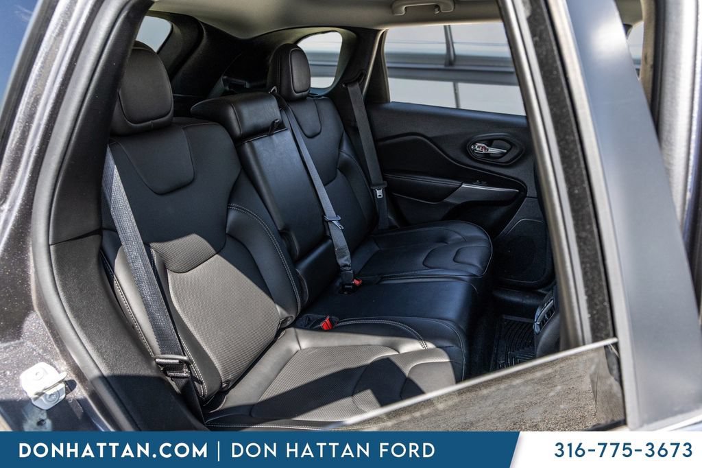 Used 2022 Jeep Cherokee Latitude Lux AWD/4WD image 19