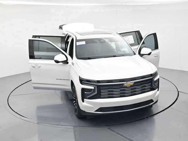 Used 2025 Chevrolet Suburban High Country AWD/4WD image 52