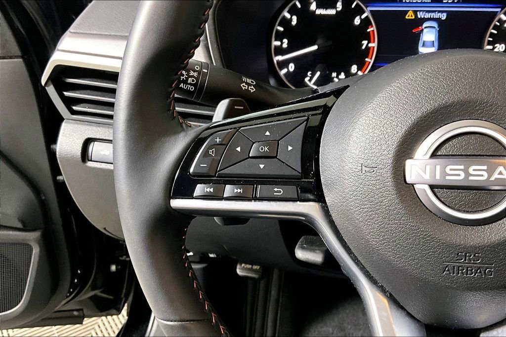 Used 2025 Nissan Altima 2.5 SR image 14