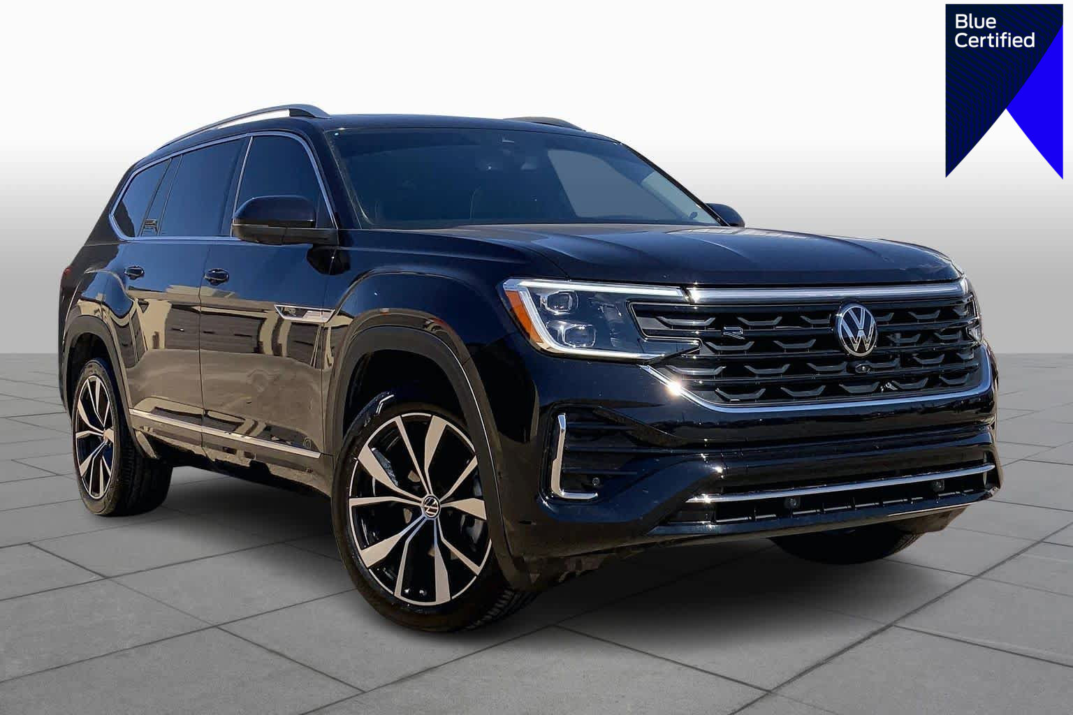 Used 2025 Volkswagen Atlas SEL Premium R-Line AWD/4WD image 1