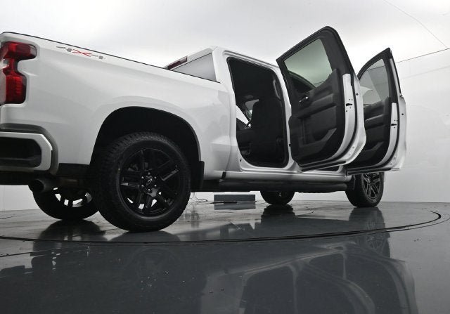 Used 2025 Chevrolet Silverado 1500 Custom w/ Turbomax Blackout Package AWD/4WD image 43