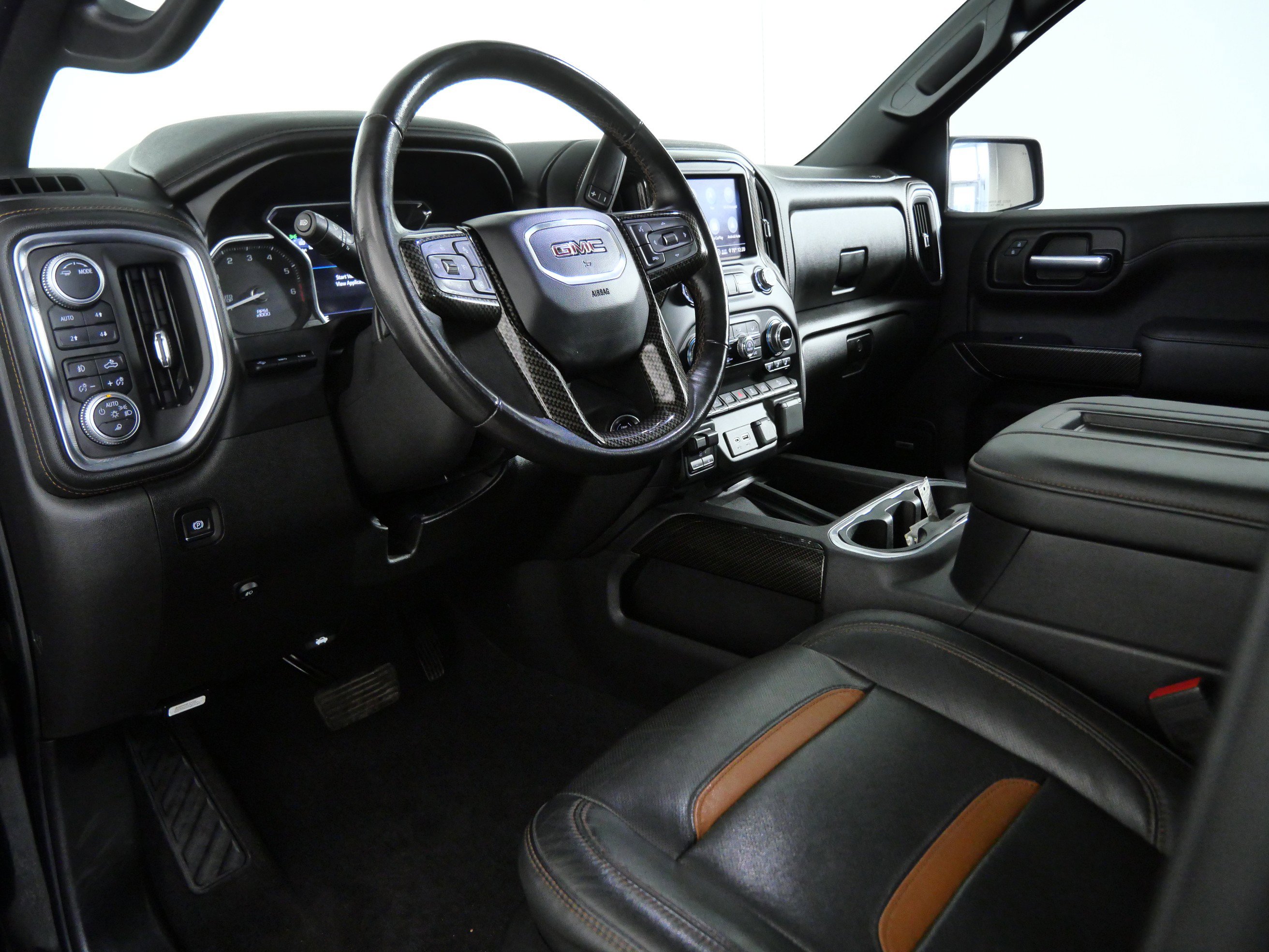 Used 2020 GMC Sierra 1500 AT4 w/ AT4 Premium Package AWD/4WD image 17