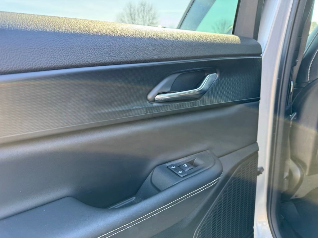 Used 2024 Jeep Grand Cherokee L Altitude image 22