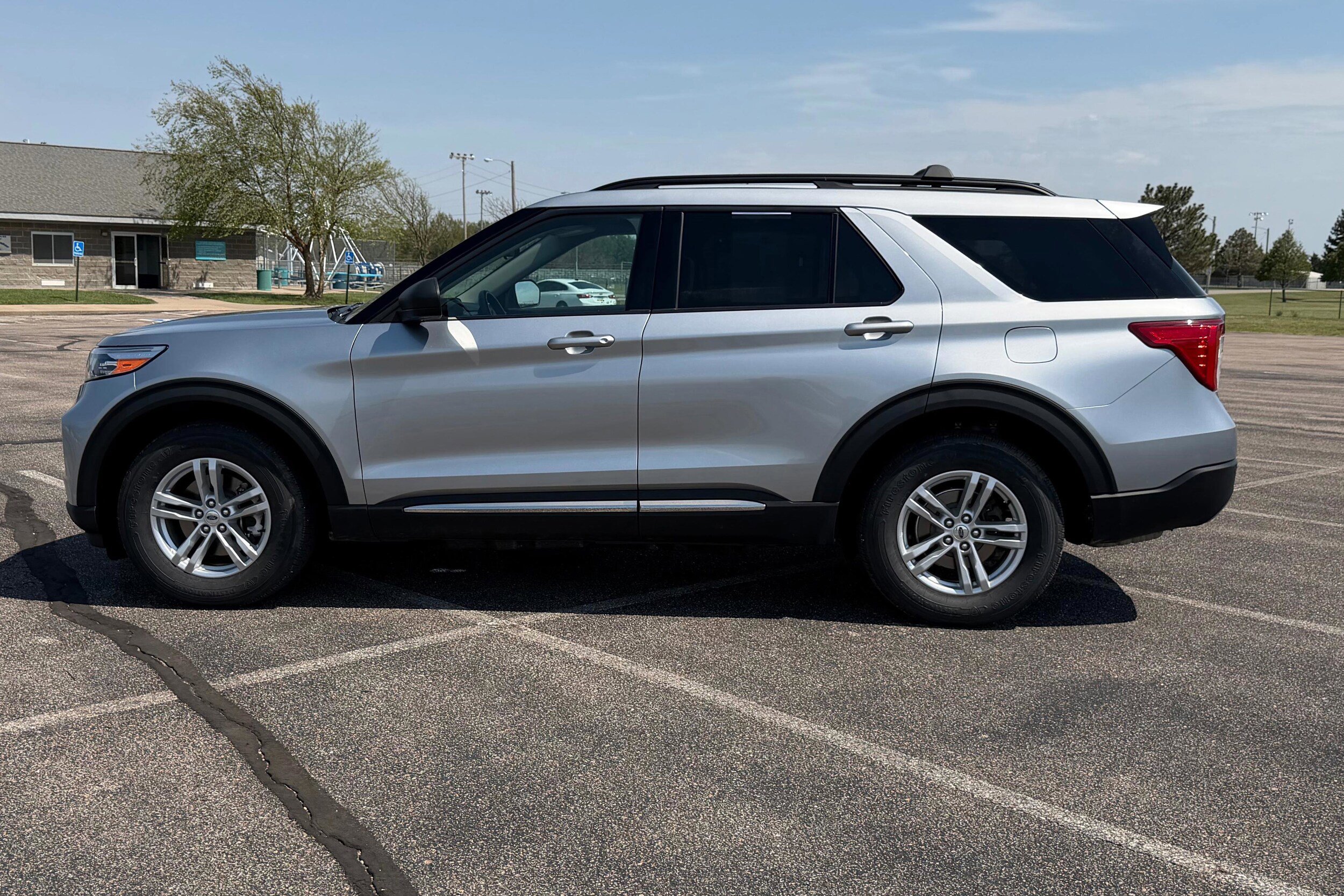 Certified 2023 Ford Explorer XLT w/ Equipment Group 202A AWD/4WD image 13
