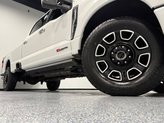 Certified 2024 Ford F350 Platinum w/ FX4 Off-Road Package AWD/4WD image 3