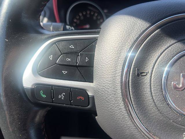 Used 2018 Jeep Compass Trailhawk w/ Leather Interior Group AWD/4WD image 27