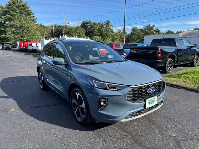 Certified 2023 Ford Escape ST-Line Elite w/ Premium Technology Package AWD/4WD image 8