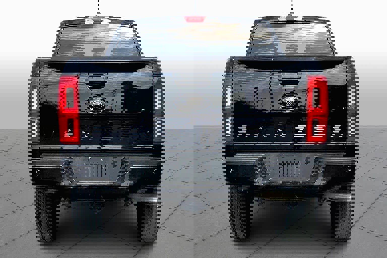 Certified 2022 Ford Ranger XLT w/ Equipment Group 301A Mid image 3