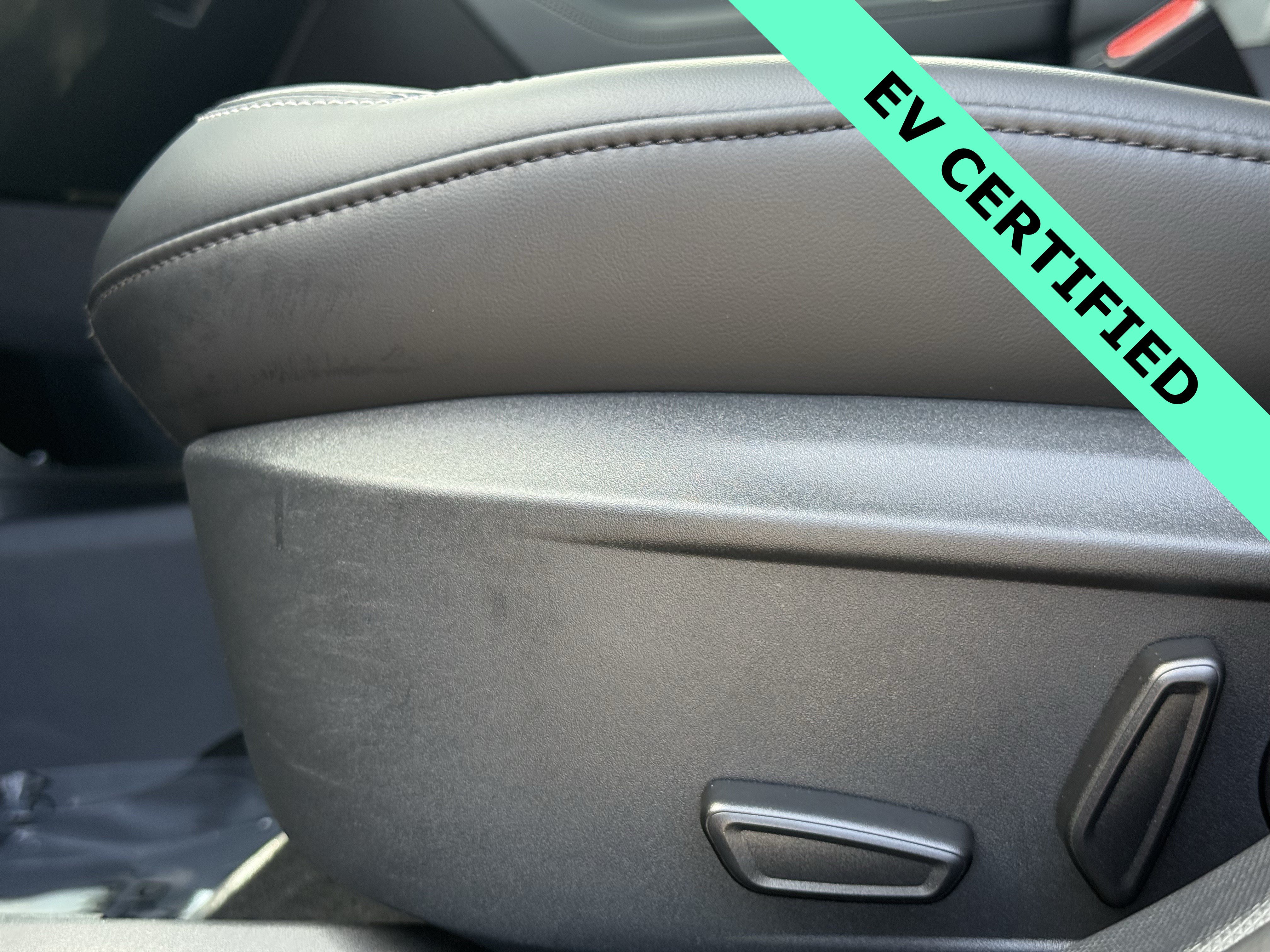 Certified 2025 Ford Mustang Mach-E Select AWD/4WD image 22