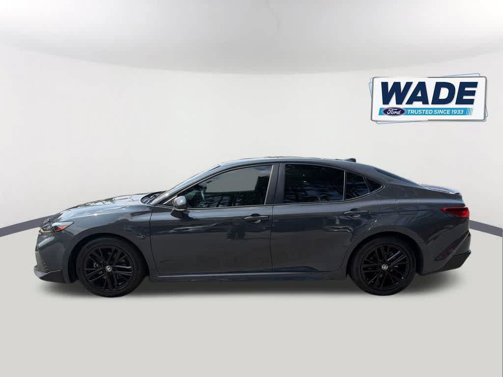 Used 2025 Toyota Camry SE w/ Convenience Package FWD image 8