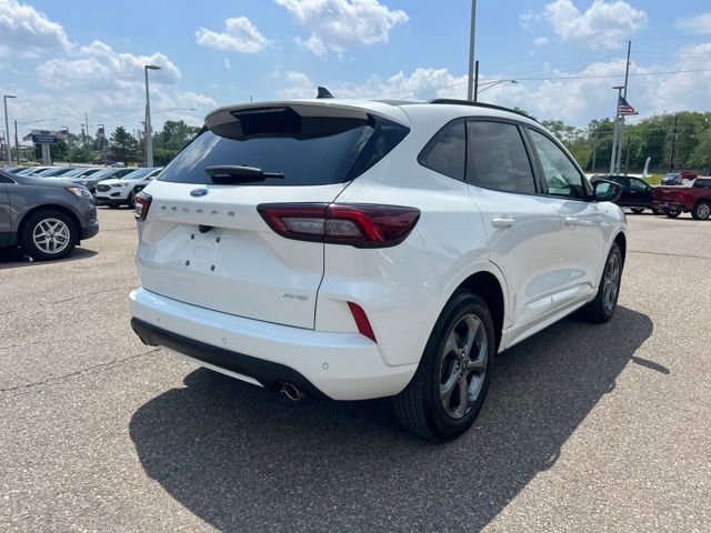 Certified 2024 Ford Escape ST-Line w/ Tech Pack #1 AWD/4WD image 4