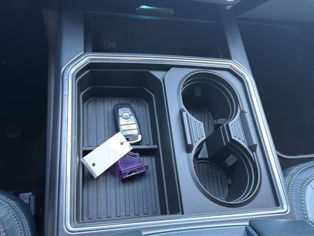 Certified 2022 Ford F450 Limited w/ FX4 Off-Road Package image 29