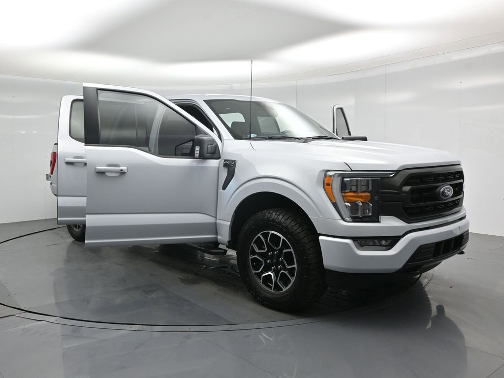 Certified 2022 Ford F150 XLT w/ Equipment Group 302A High image 32