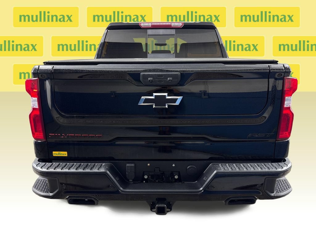 Used 2024 Chevrolet Silverado 1500 RST w/ Redline Edition AWD/4WD image 8