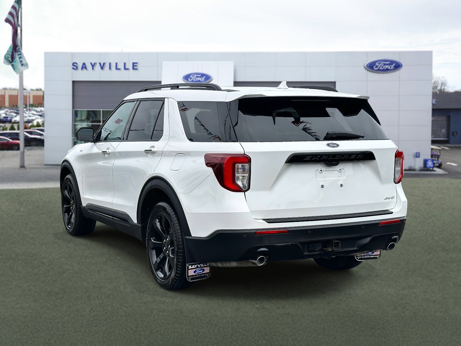Certified 2022 Ford Explorer ST-Line w/ Class IV Trailer Tow Package image 4