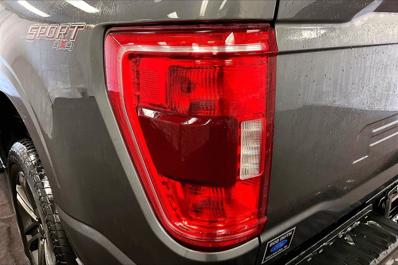 Certified 2022 Ford F150 XLT w/ Equipment Group 302A High image 28