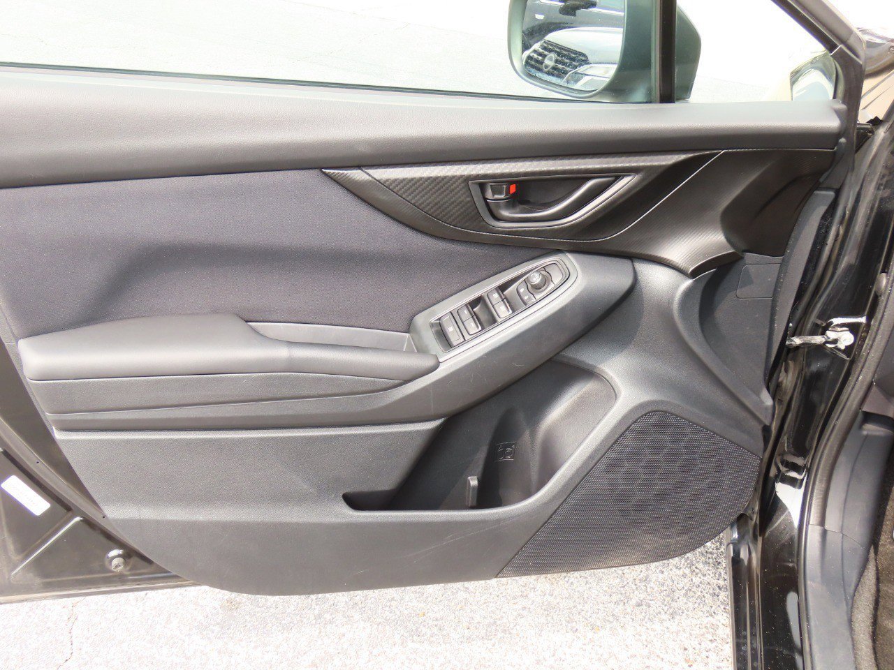 Used 2019 Subaru Impreza 2.0i w/ Eyesight image 23