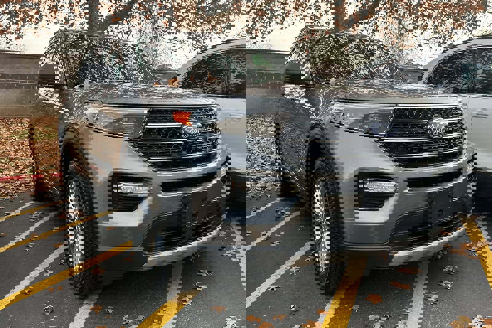 Certified 2023 Ford Explorer XLT w/ Equipment Group 202A image 5