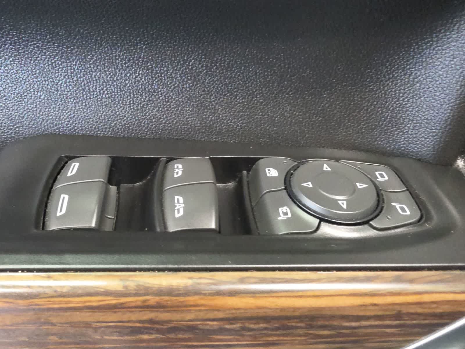 Used 2019 Chevrolet Silverado 1500 High Country AWD/4WD image 19