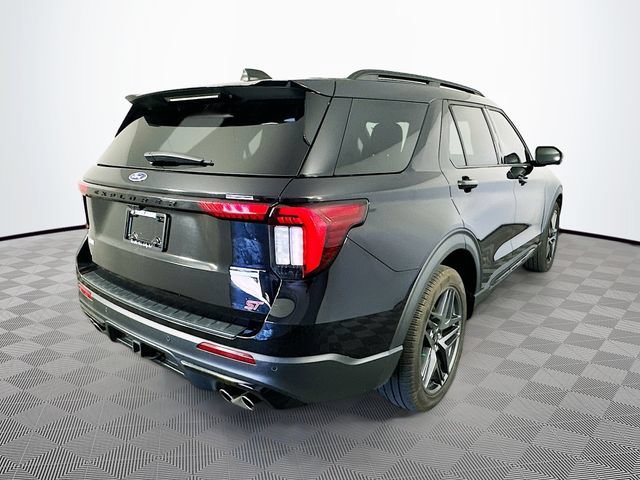 Certified 2025 Ford Explorer ST AWD/4WD image 11
