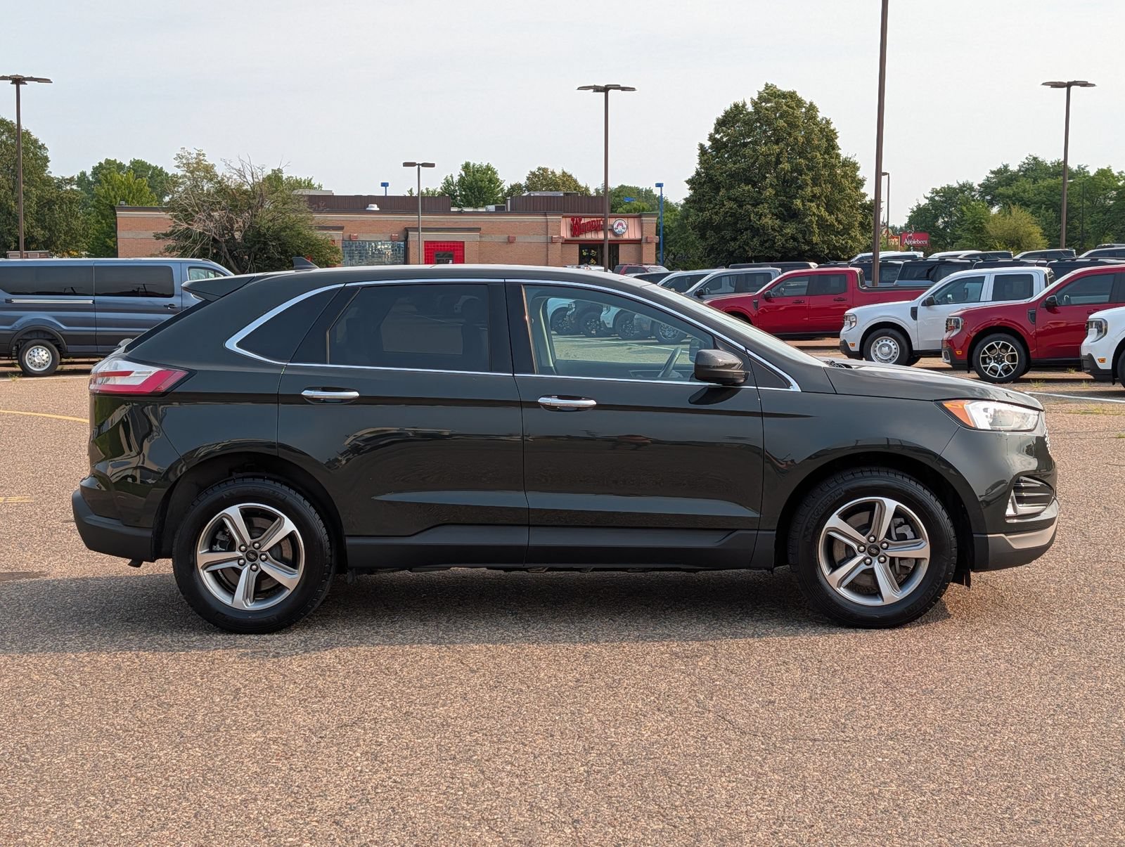 Certified 2024 Ford Edge SEL w/ Convenience Package AWD/4WD image 9