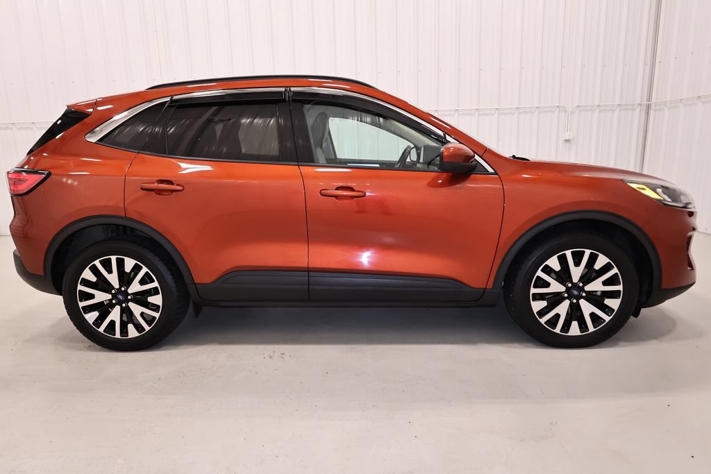 Certified 2020 Ford Escape SEL AWD/4WD image 2