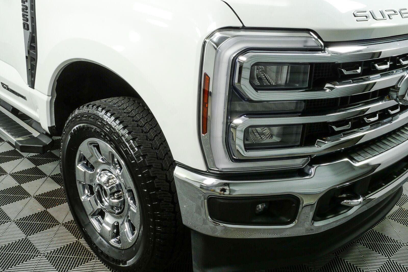 Certified 2024 Ford F250 Lariat w/ Chrome Package AWD/4WD image 35