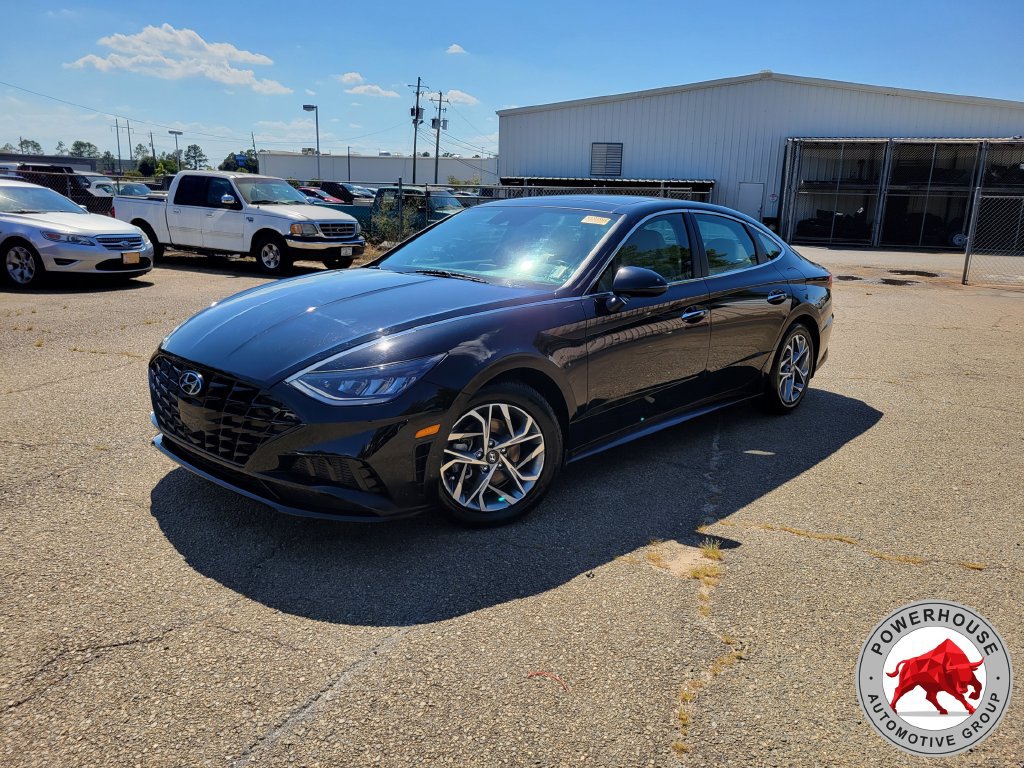 Used 2023 Hyundai Sonata SEL w/ Convenience Package FWD image 2