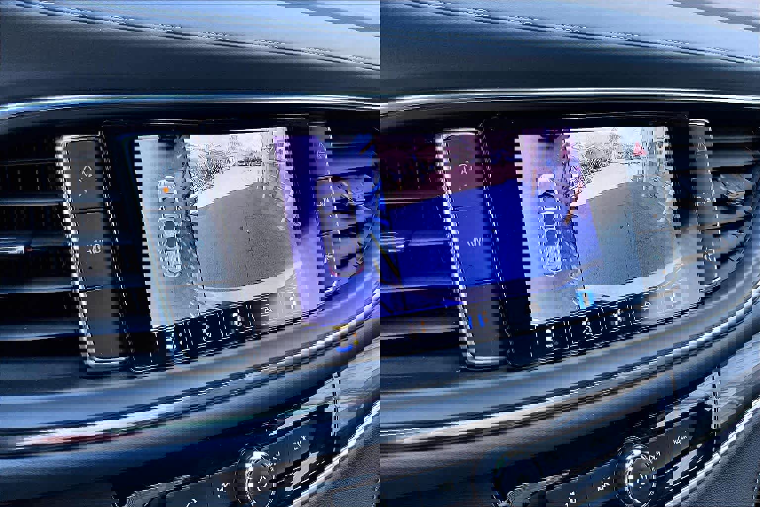 Used 2022 Buick Enclave Premium image 30