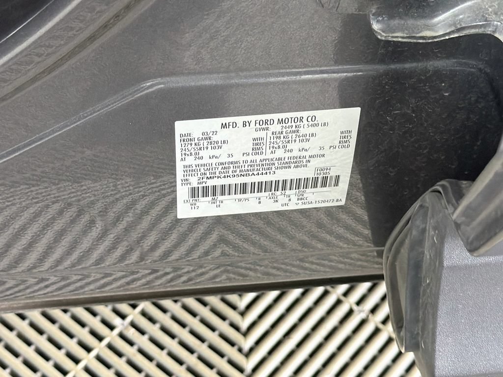 Certified 2022 Ford Edge Titanium AWD/4WD image 34
