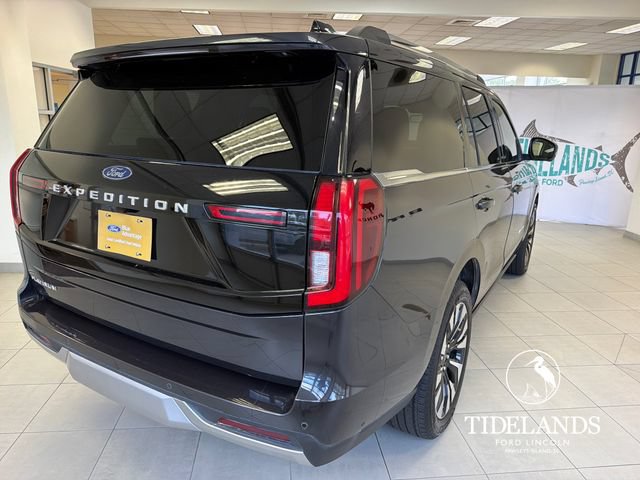 Certified 2025 Ford Expedition Platinum w/ Driver's Package AWD/4WD image 9