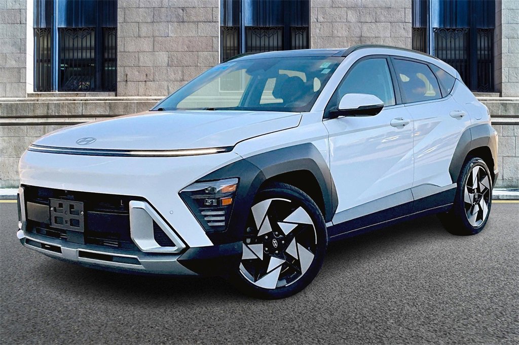 Used 2024 Hyundai Kona Limited image 2