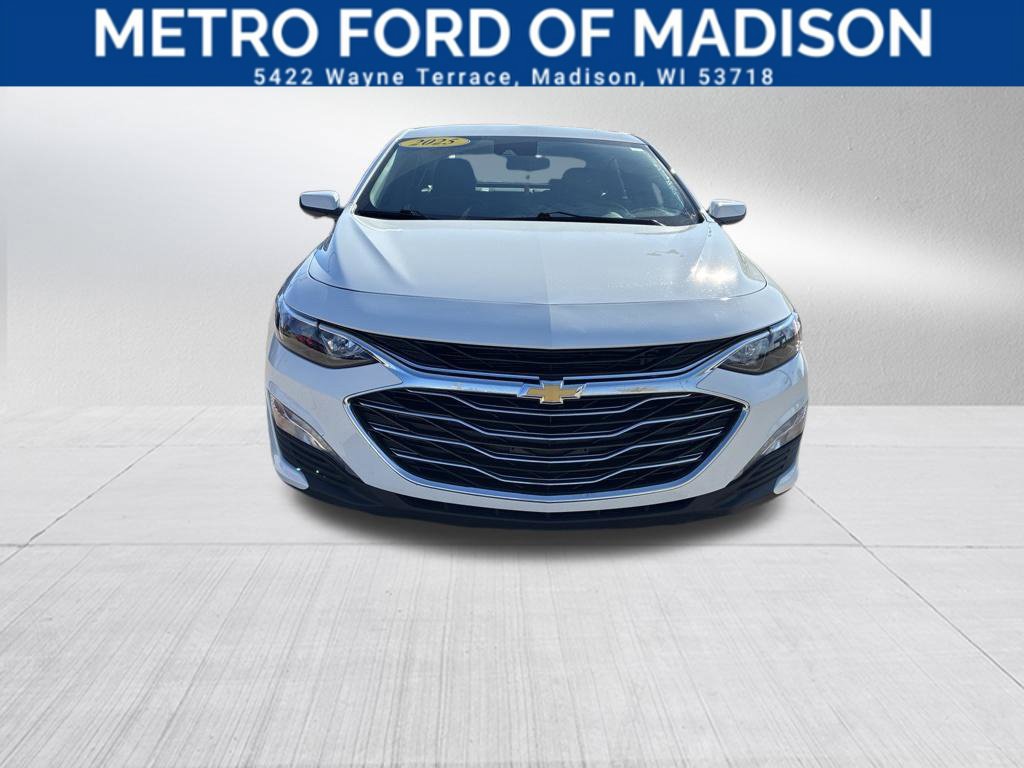 Used 2025 Chevrolet Malibu LT FWD image 8