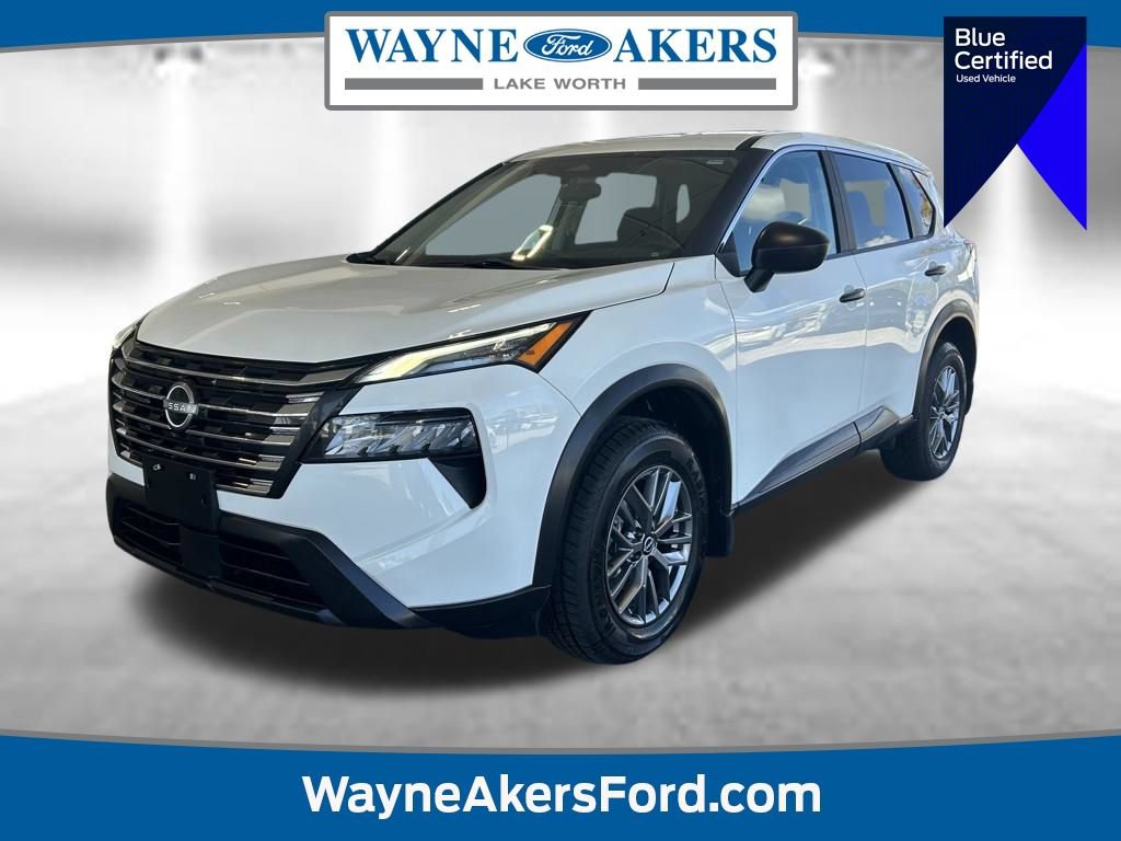 Used 2024 Nissan Rogue S AWD/4WD image 1