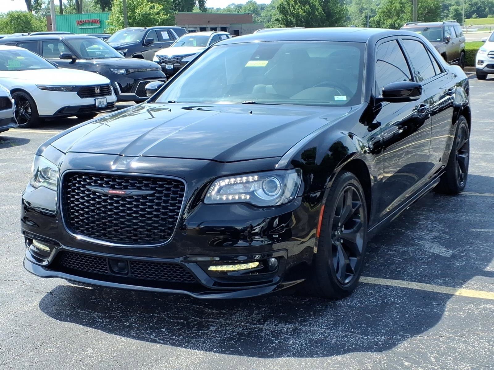 Used 2021 Chrysler 300 S w/ S Model Appearance Package RWD image 3