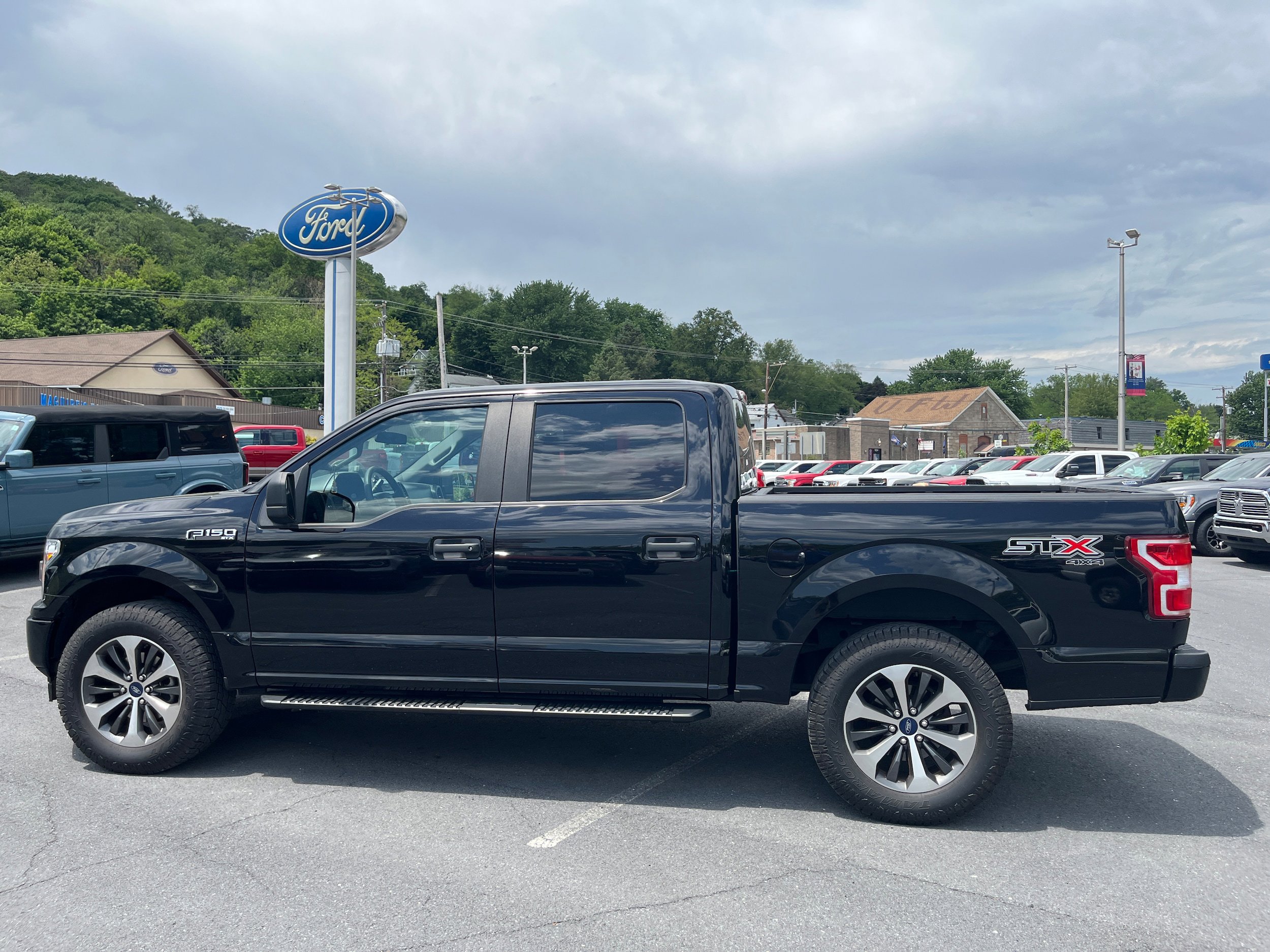 Certified 2019 Ford F150 XL w/ Equipment Group 101A Mid AWD/4WD image 6
