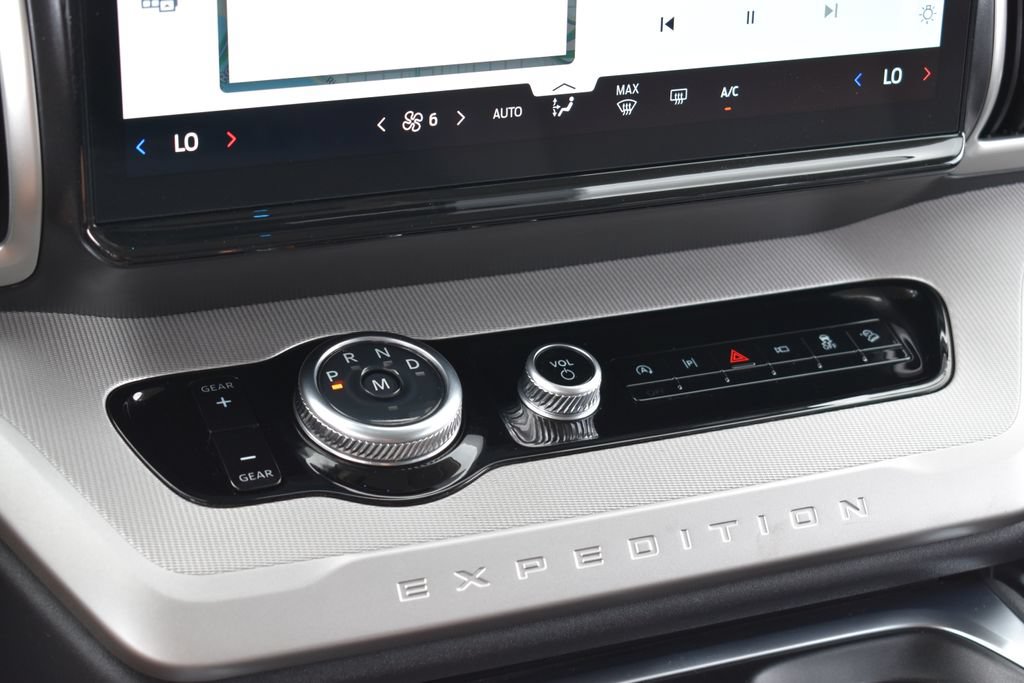 Certified 2025 Ford Expedition Max Active AWD/4WD image 19