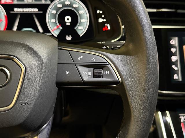Used 2023 Audi Q7 3.0T Premium Plus AWD/4WD image 22