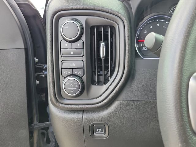 Used 2023 Chevrolet Silverado 2500 Custom w/ Custom Convenience Package image 27