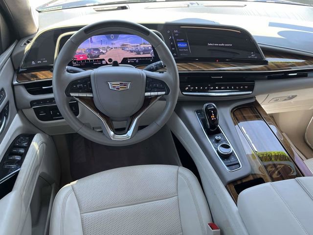 Used 2024 Cadillac Escalade ESV Premium Luxury Platinum image 11
