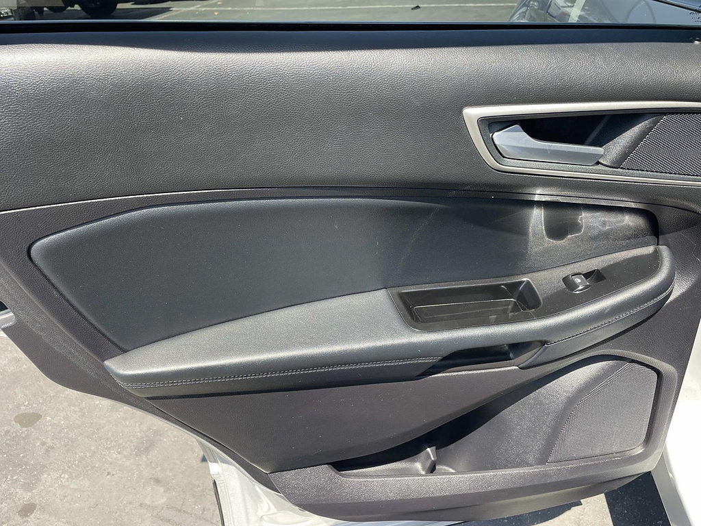 Certified 2019 Ford Edge SEL w/ Equipment Group 201A FWD image 22