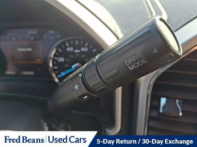 Certified 2022 Ford F350 Lariat w/ Black Appearance Package image 21