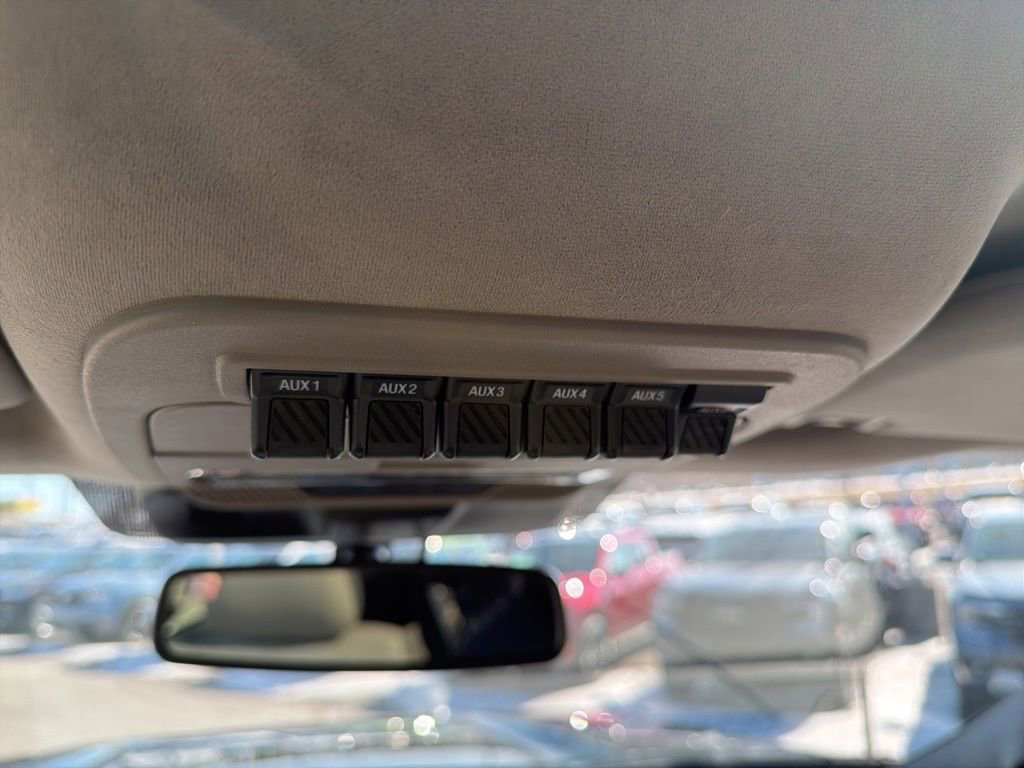 Certified 2025 Ford F450 Platinum w/ Platinum Plus Package image 37