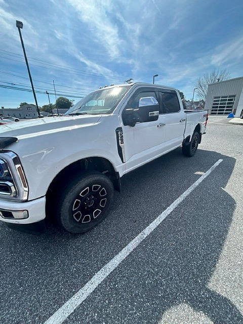Certified 2024 Ford F250 Platinum w/ FX4 Off-Road Package AWD/4WD image 21