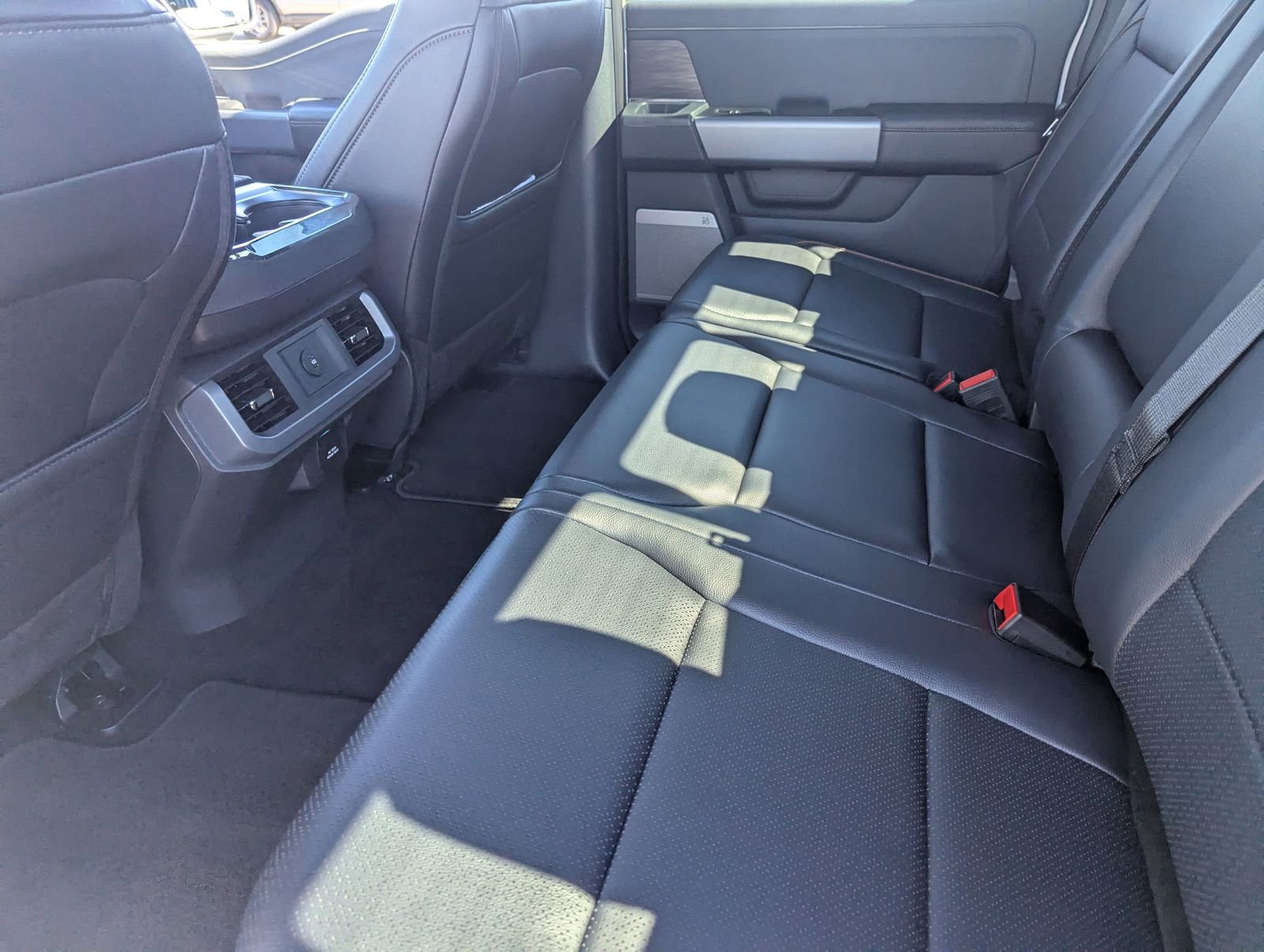 Certified 2025 Ford F150 Lariat w/ Equipment Group 501A Mid image 14